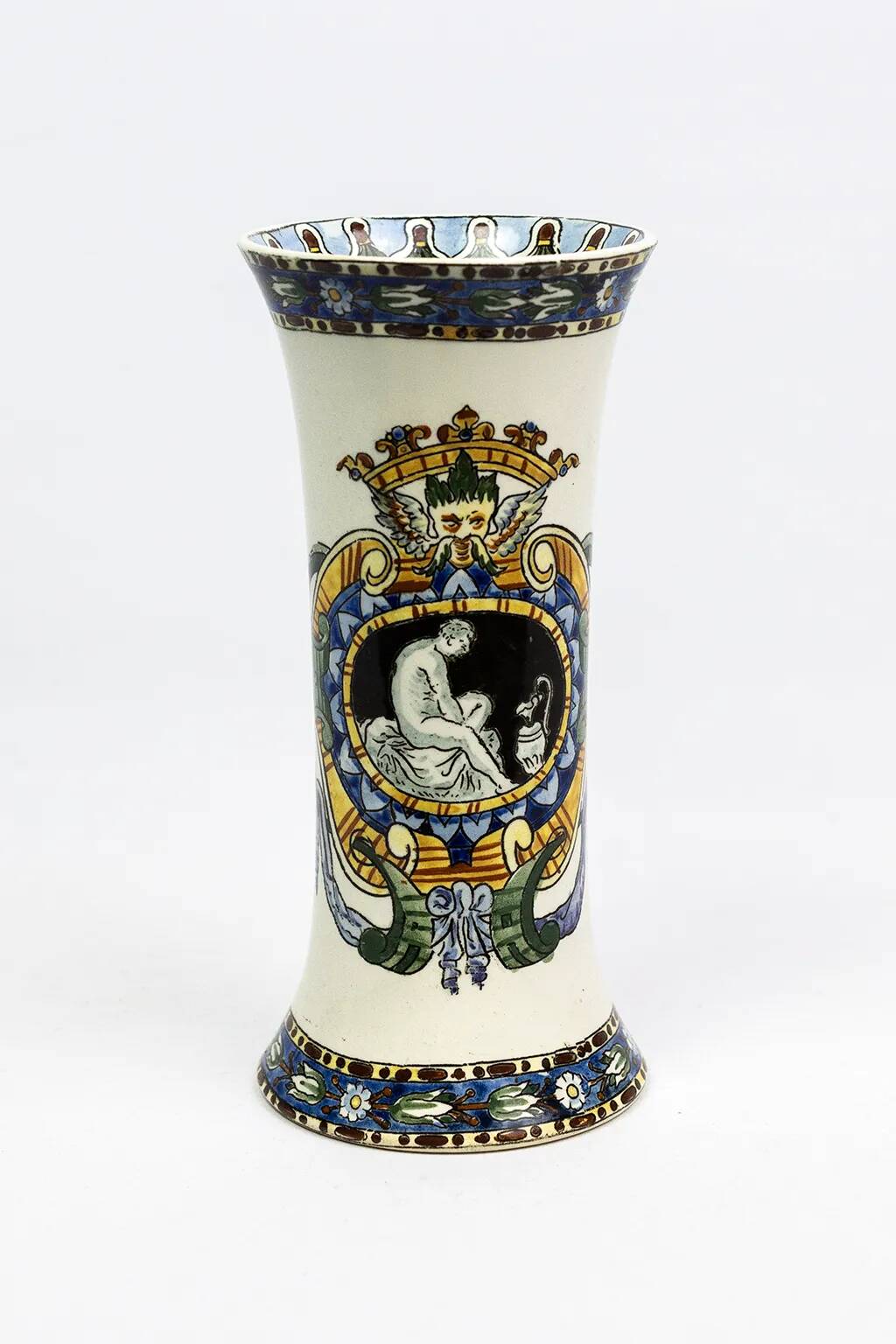 Cornet vase in fine earthenware from Gien, Renaissance decoration — late 19th century