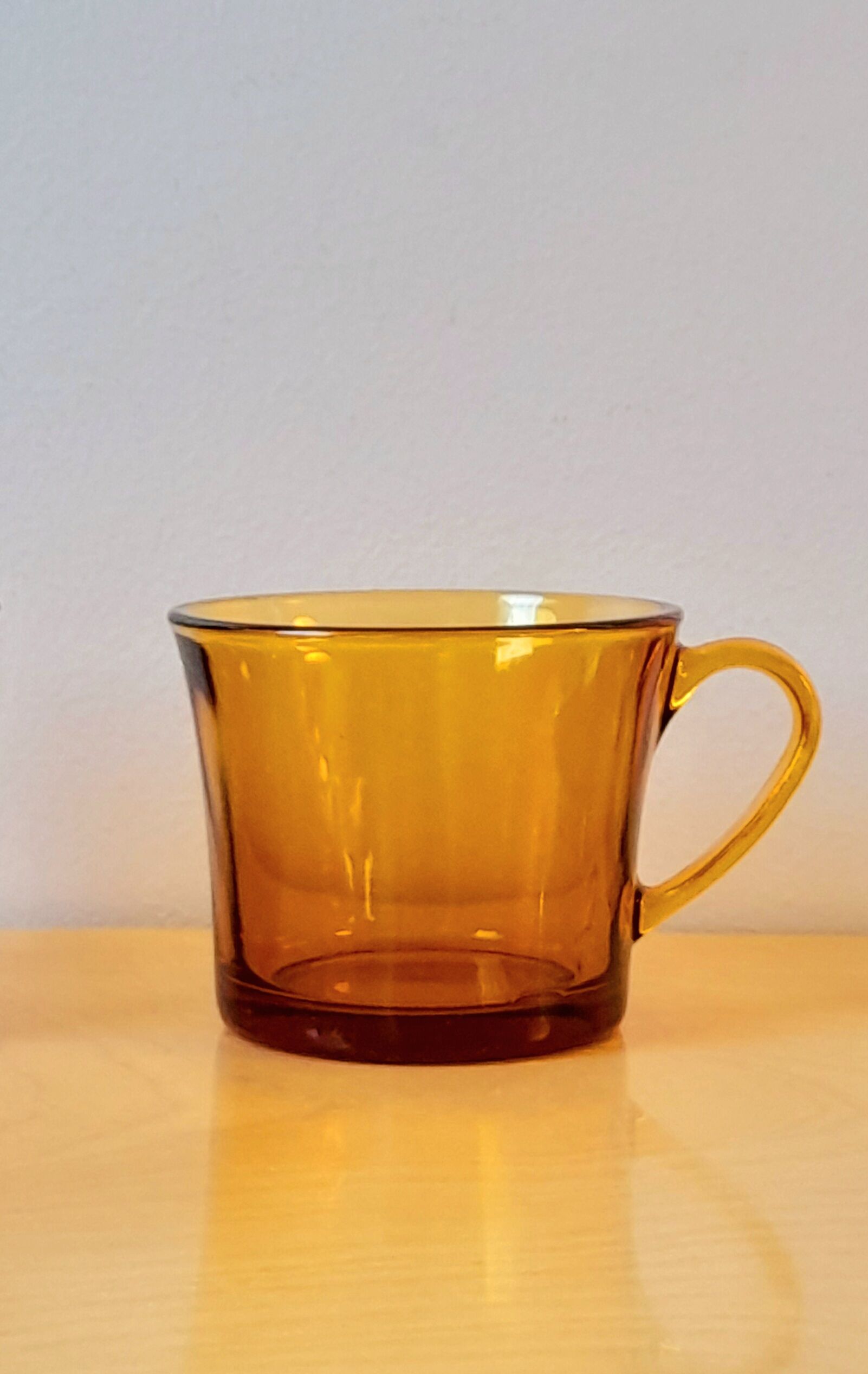Amber arcopal cups 70s