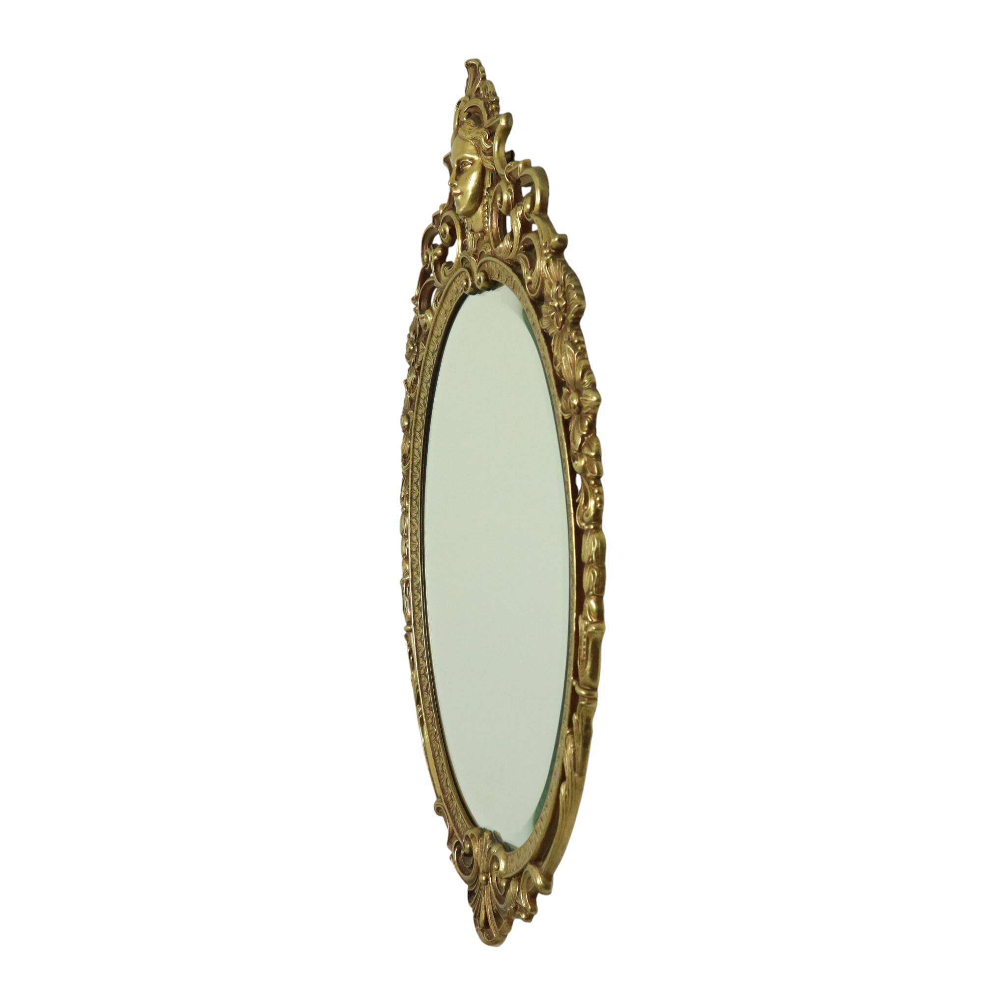 Miroir en laiton français à crête dorée style baroque Louis XV des années 1950