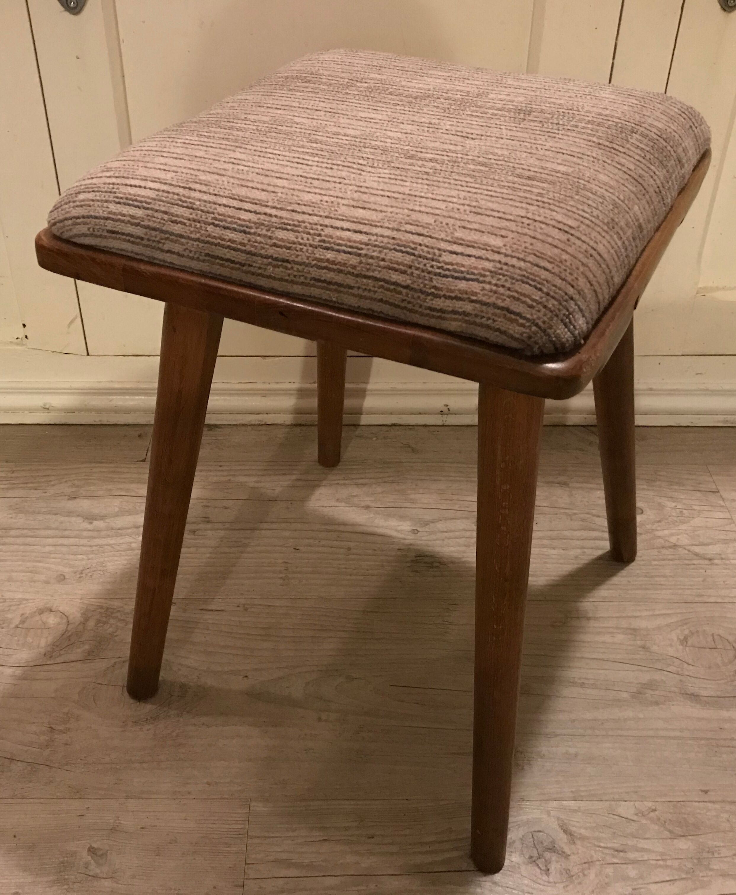 Vintage foot compass stab