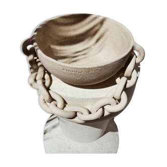 "Aegean" cup with chains