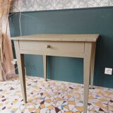 Farm table revisited in khaki