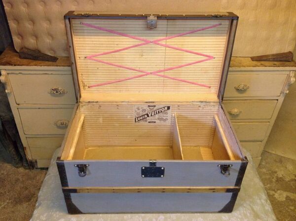 Malle courrier ''Louis Vuitton'' 1885