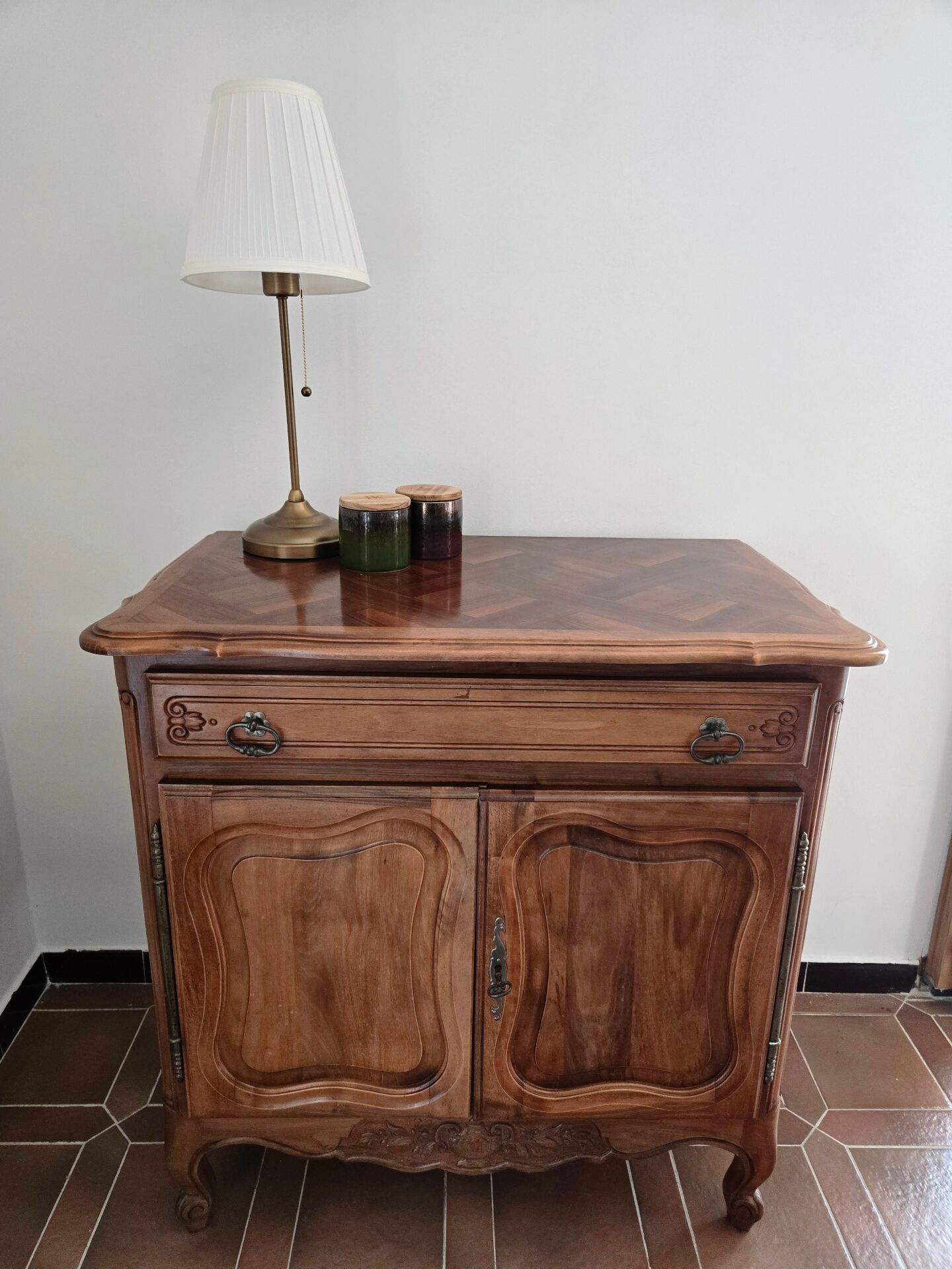 Small sideboard / Walnut sideboard in Louis XV style