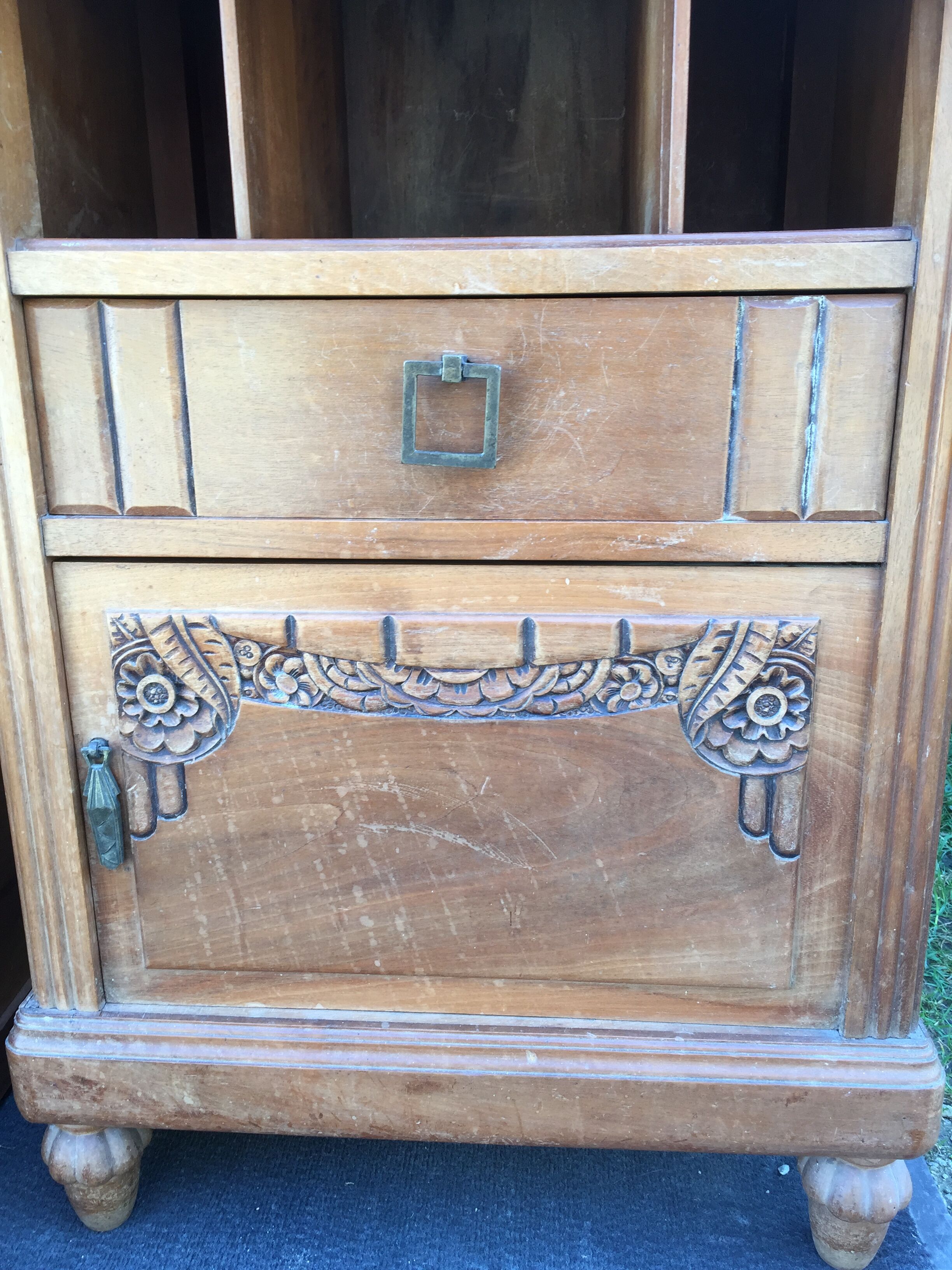 Tables de chevets vintage art deco en noyer