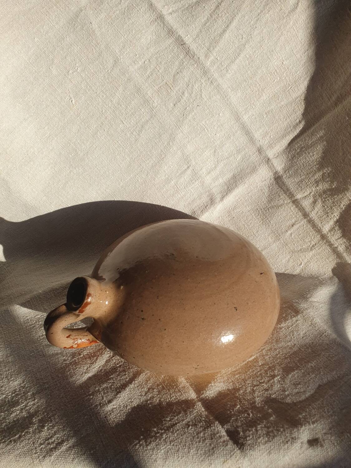 Vase en terre cuite française des années 1900
