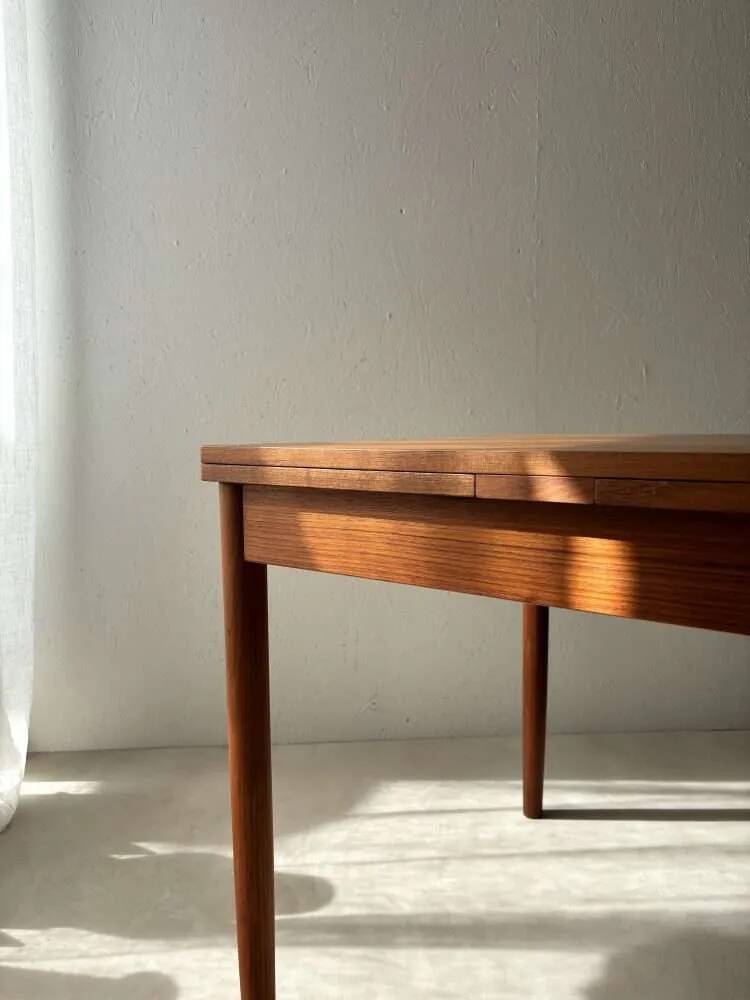 Scandinavian design dining table in solid teak from the 1960s.