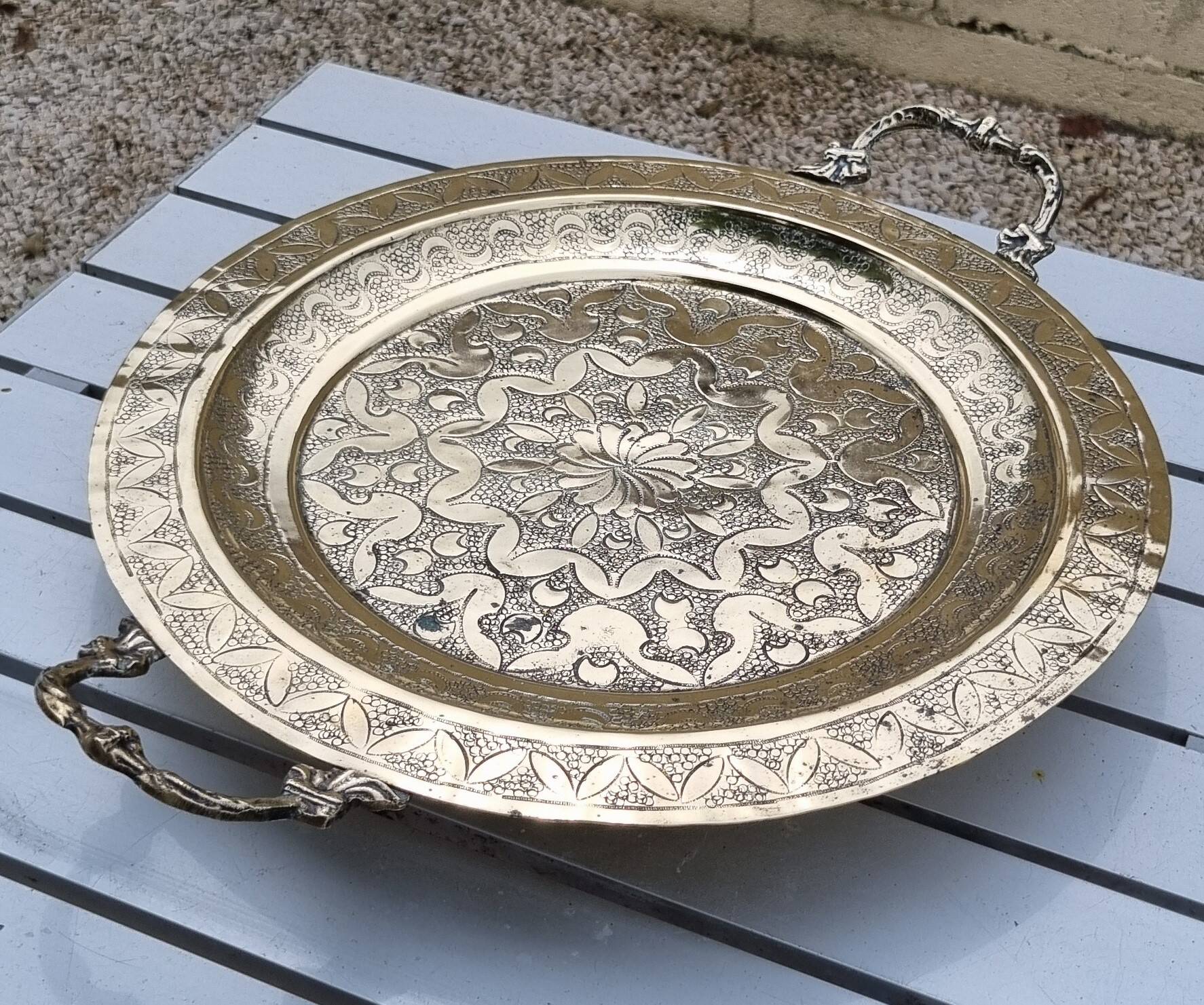 Plat en cuivre