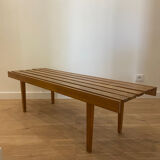 Banc à lattes
