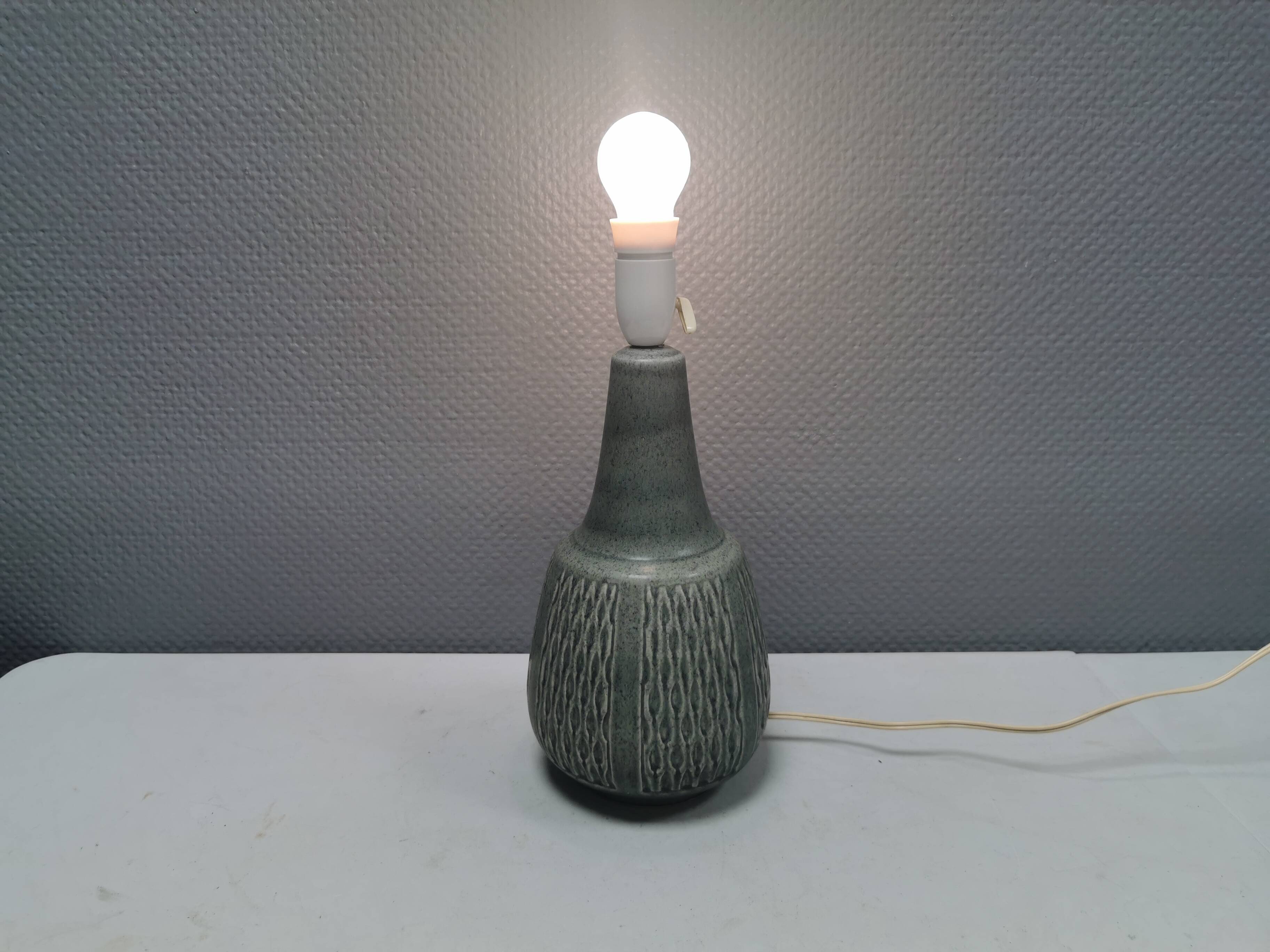 Large and beautiful table lamp in grey-green ceramic by Einar Johansen (EJ) 1970-80s.