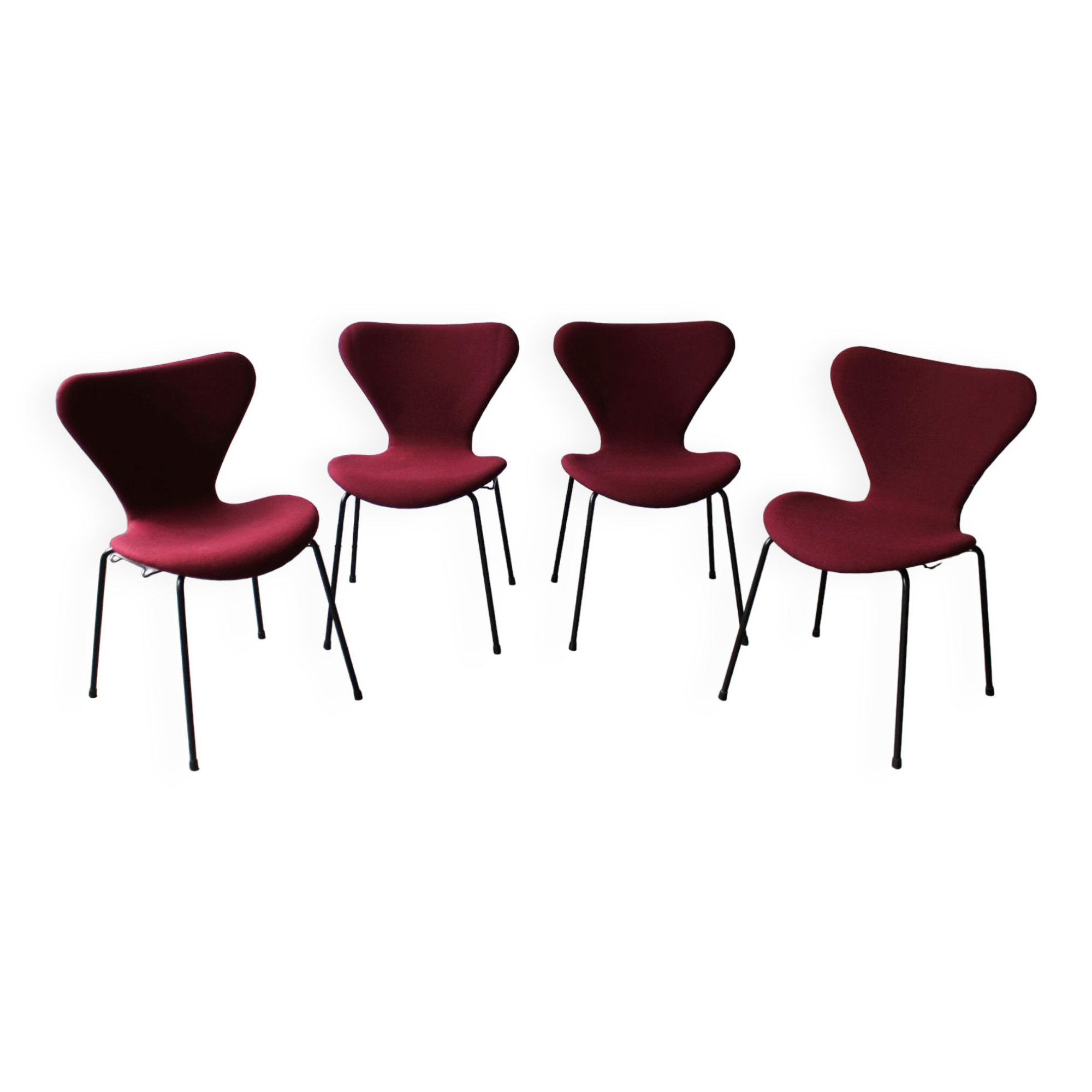 Series 7 chairs by Arne Jacobsen for Fritz Hansen, 60s.