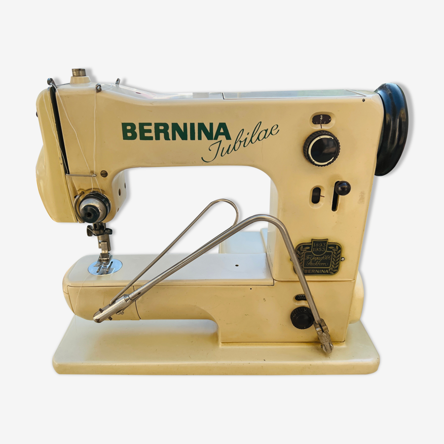 Machine à coudre vintage Bernina Jubilae avec accessoires | Selency