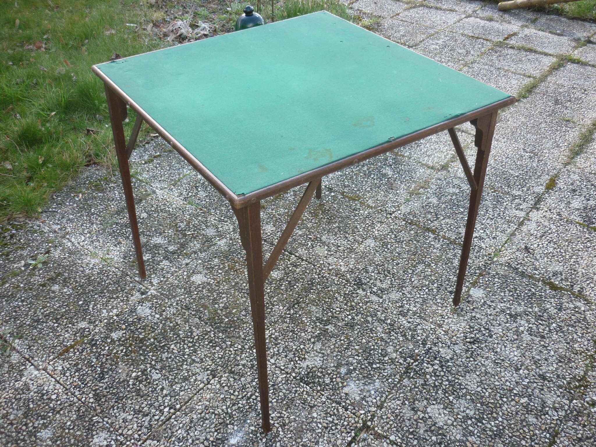 Vintage folding games table