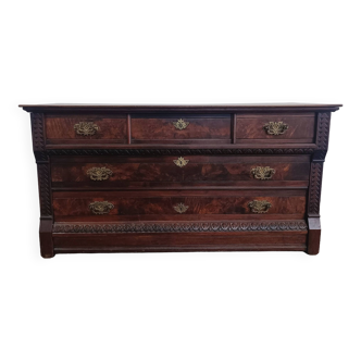 Old chest of drawers