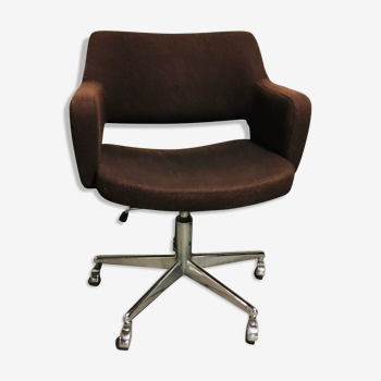 1970 wheeled wool office chair