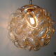 Suspension bubble par Helena Tynell