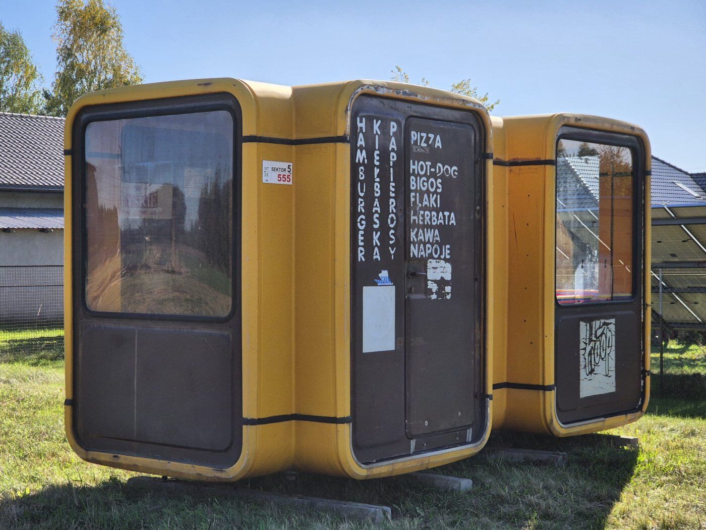Double Yugo kiosque K67 par Saša Müchtig pour Imgrad, 1988