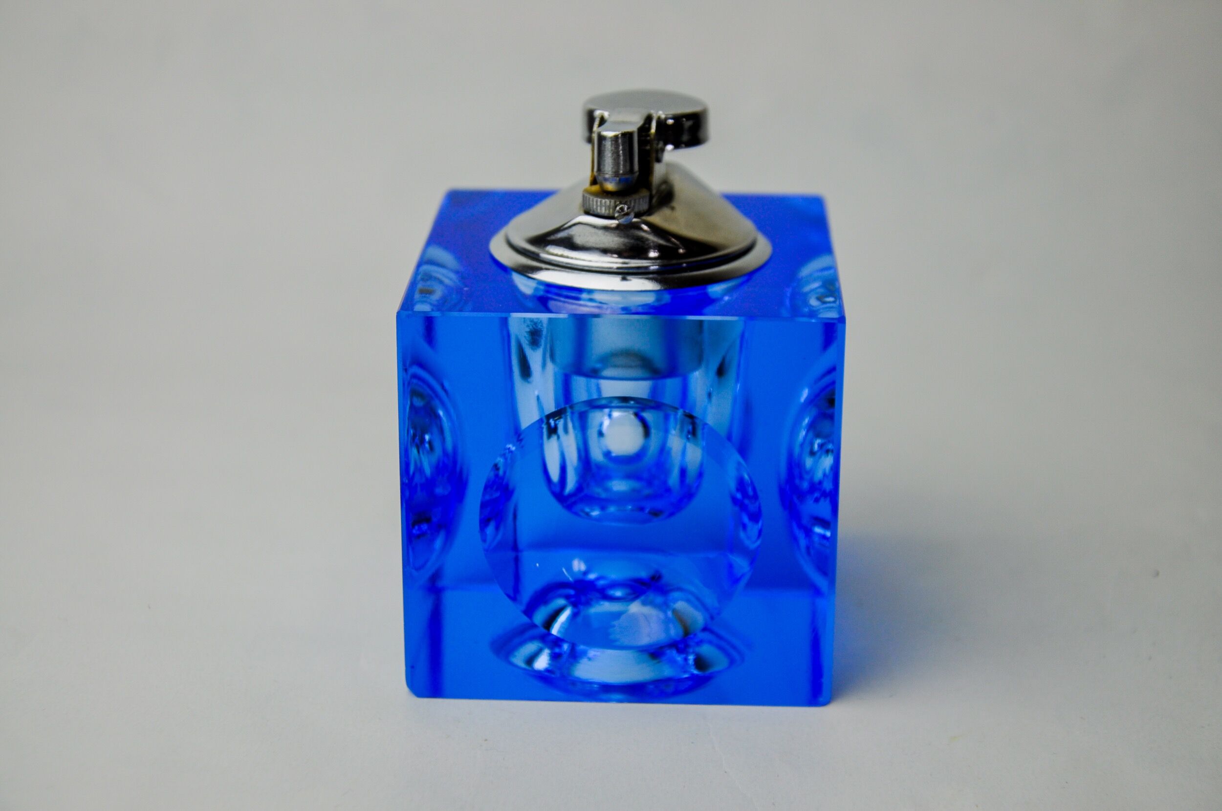 Magnifying lighter by Antonio Imperatore, blue murano glass, Italy, 1970