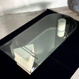 Coffee table in the Artedi style.