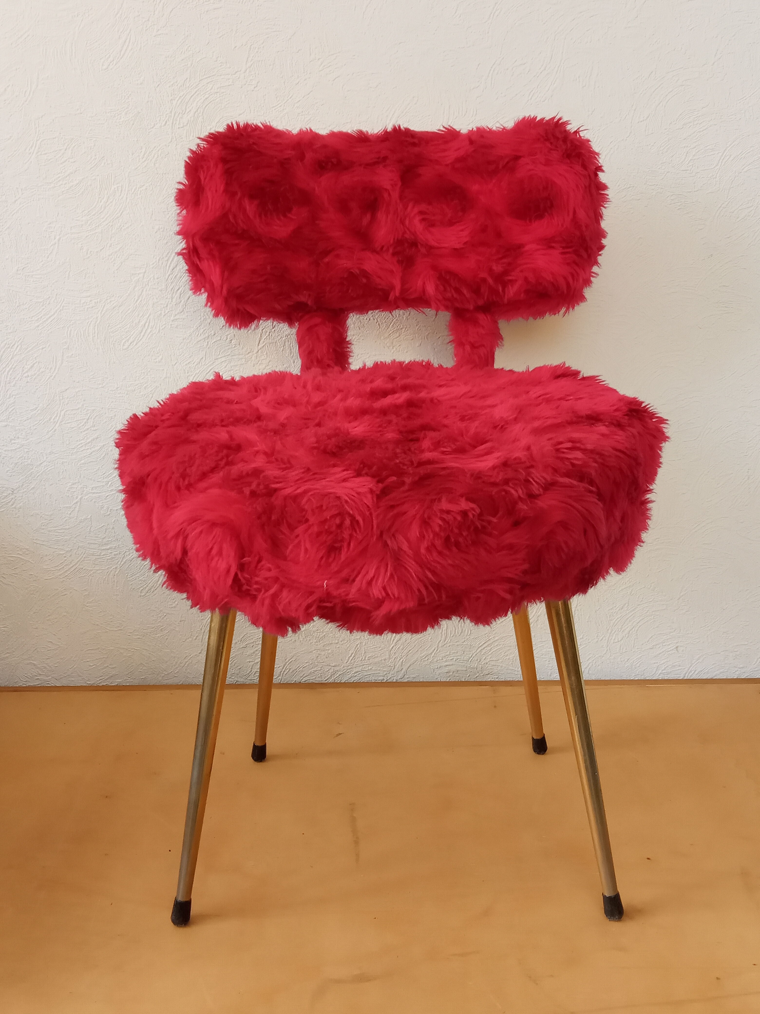 70s faux-fur chair