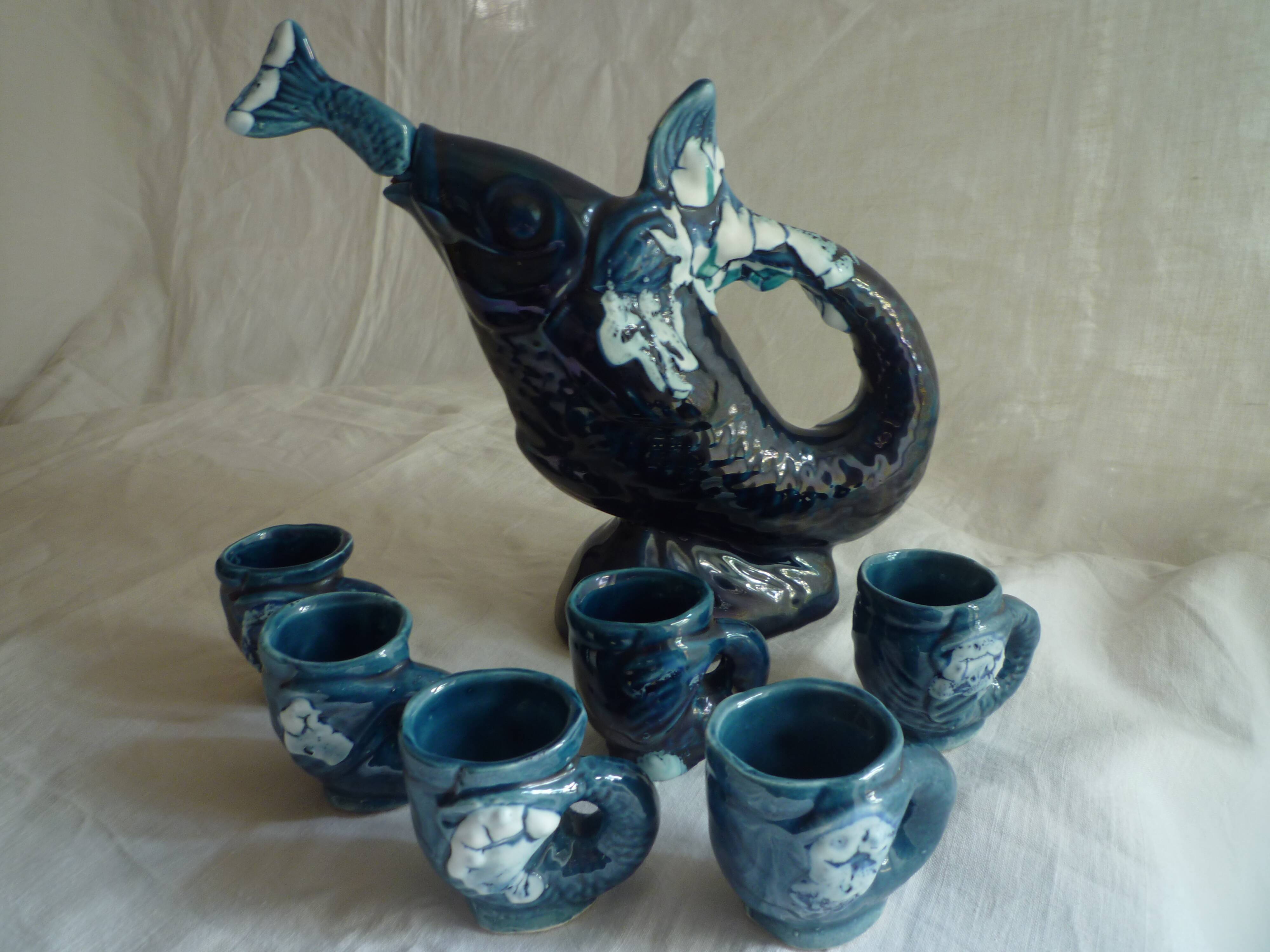 Fish liqueur service, 7 pièces