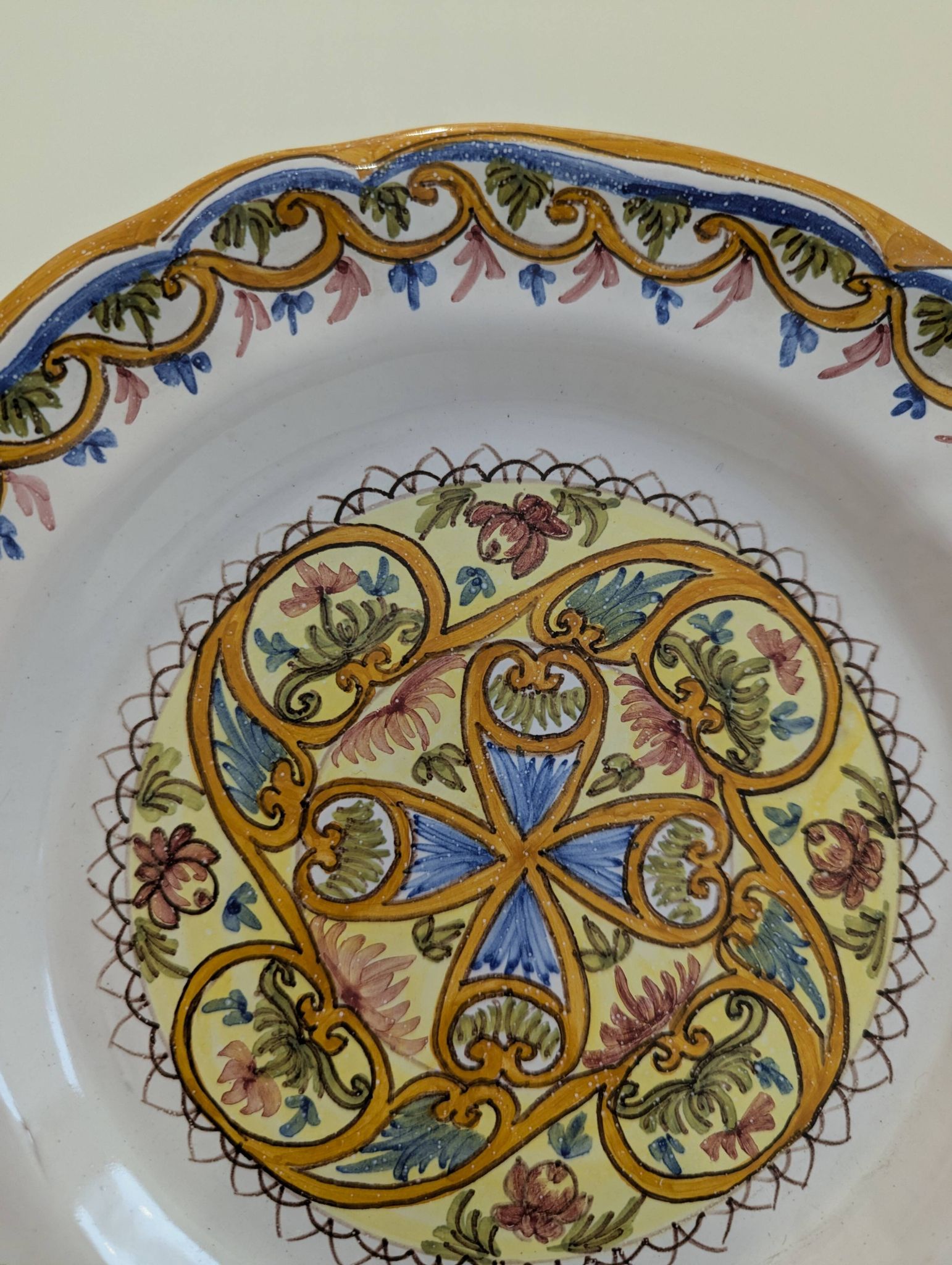 Assiette décorative motifs Celtiques