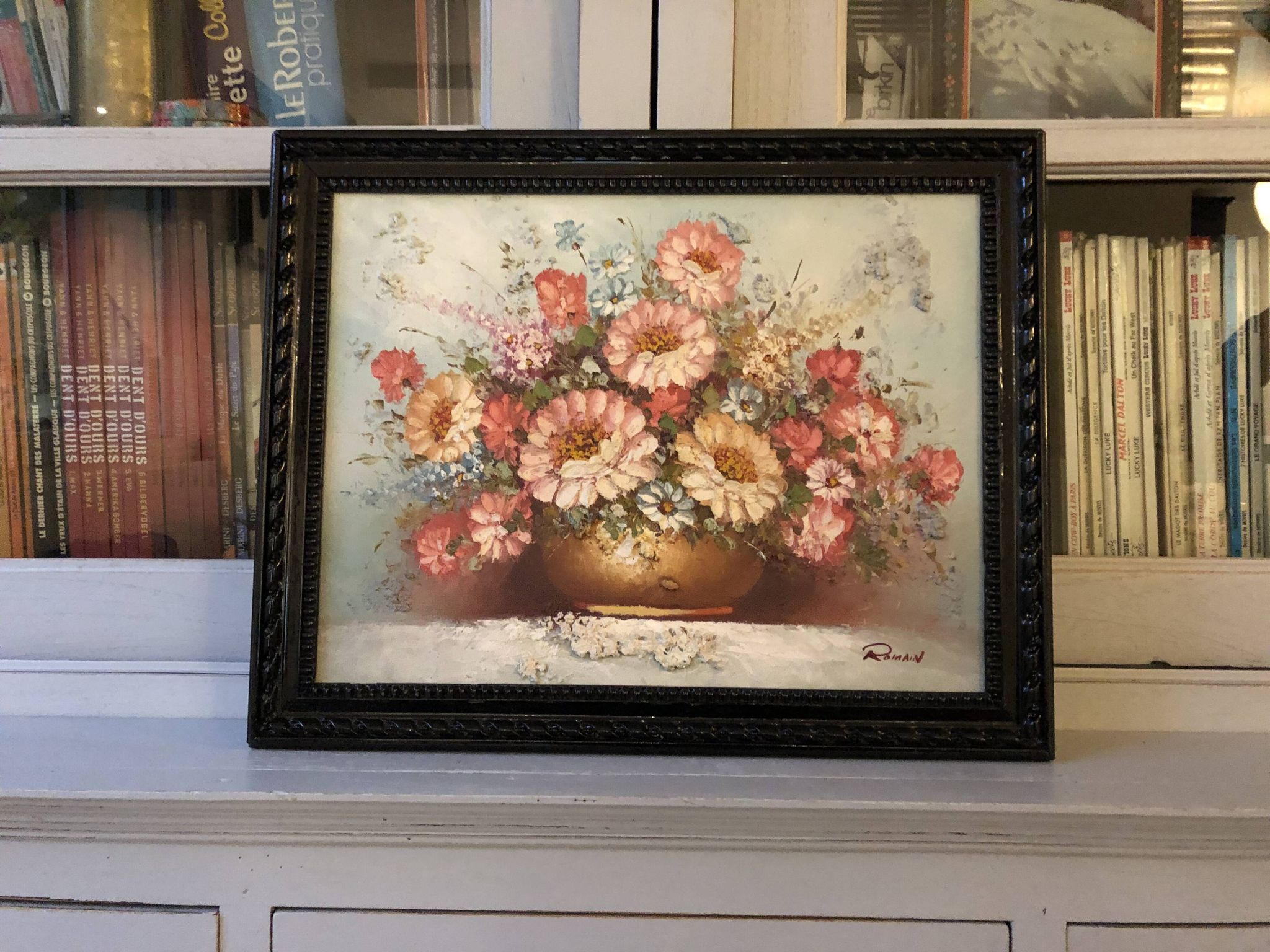 Ancient painting signed romain of a bouquet of flowers in a vase