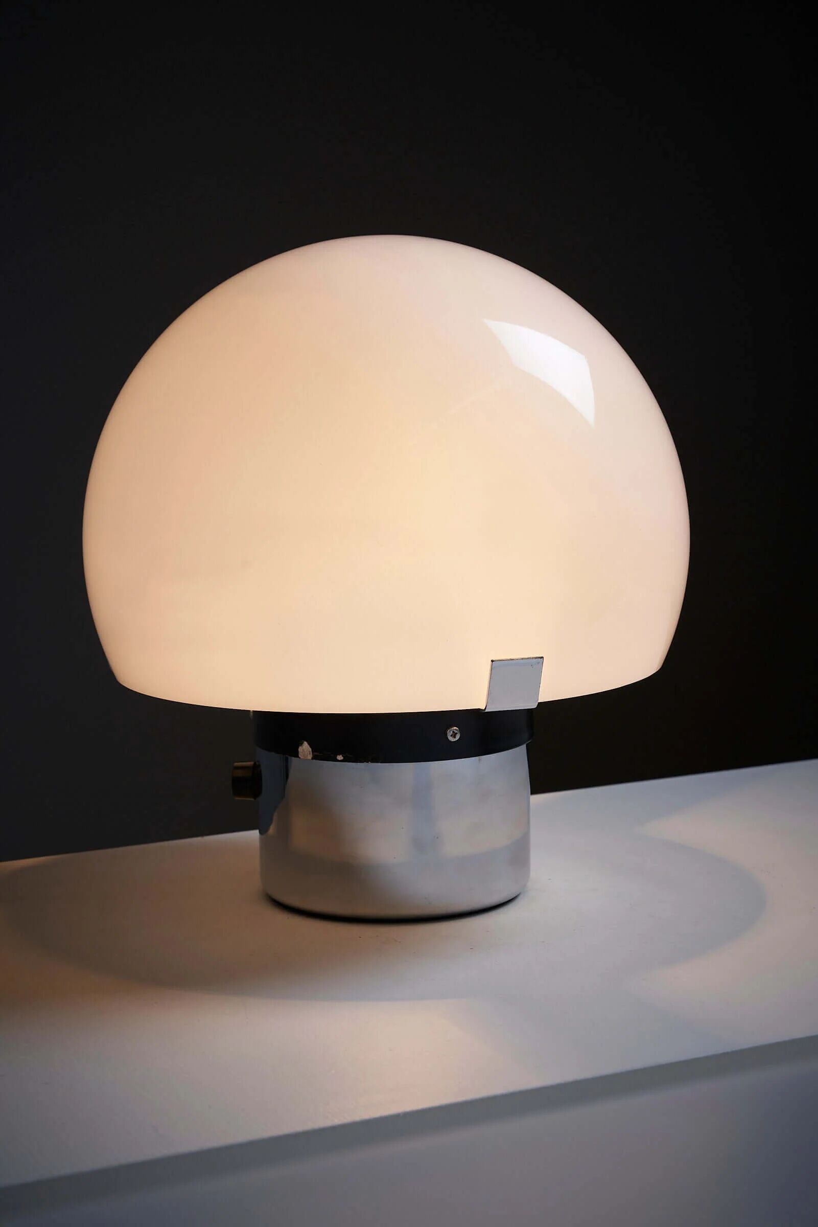 "Cromado 4950" table lamp by Gaetano Scolari for Metalarte