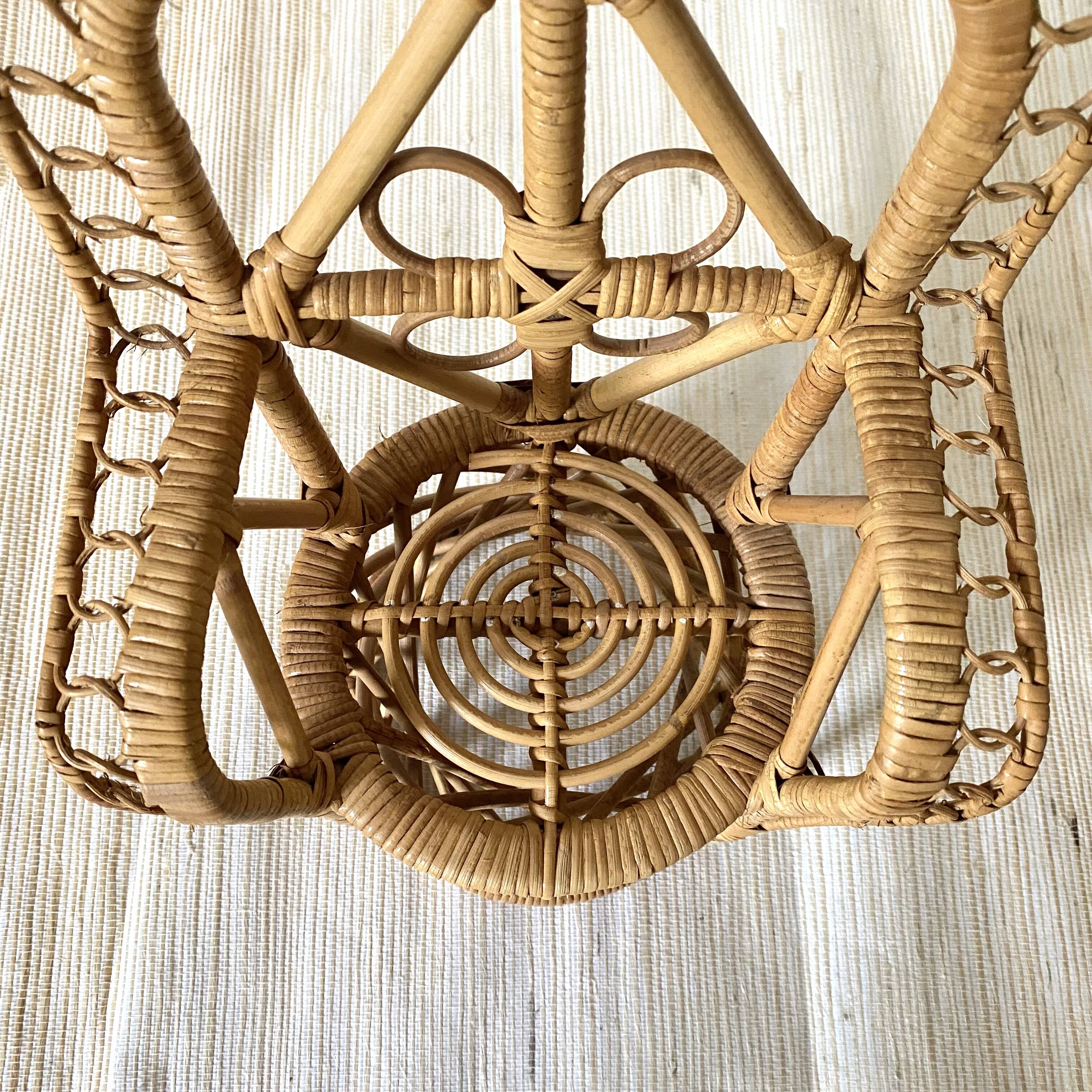 Rattan armchair peacock for doll