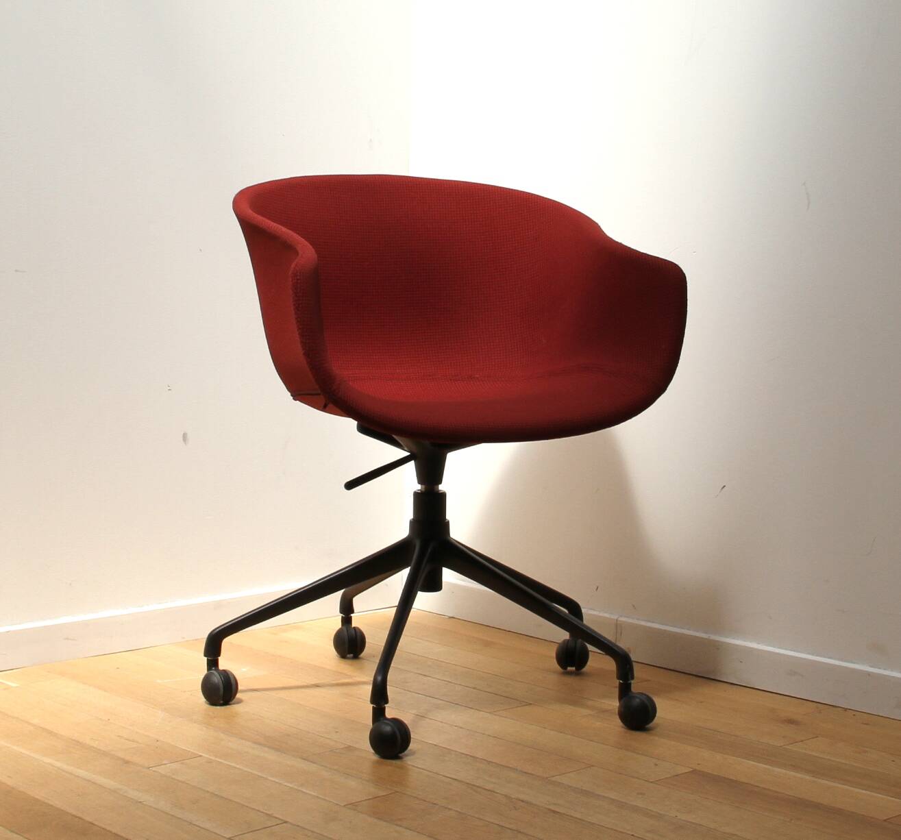 Bai office armchair, Onderrata