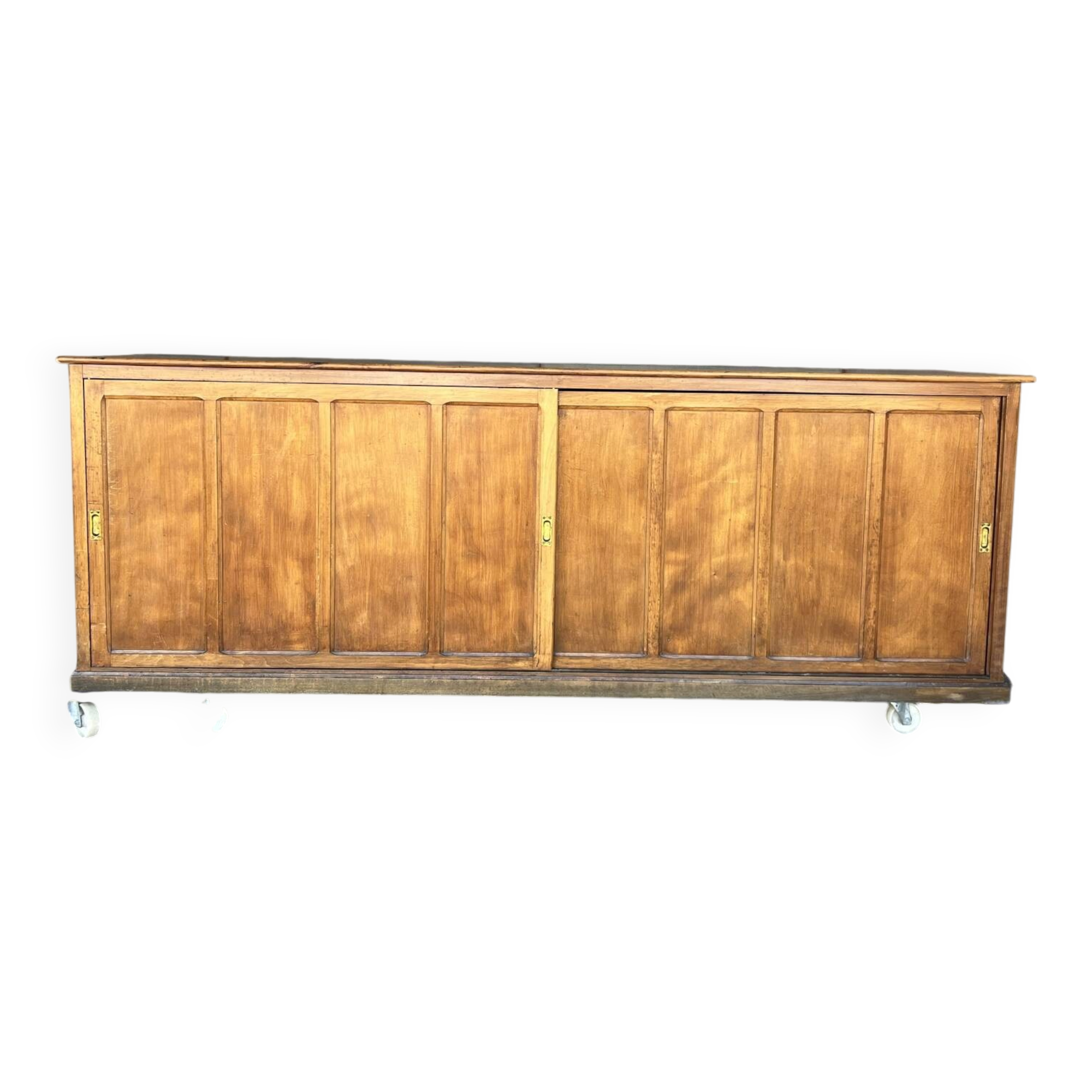 Old counter sliding doors