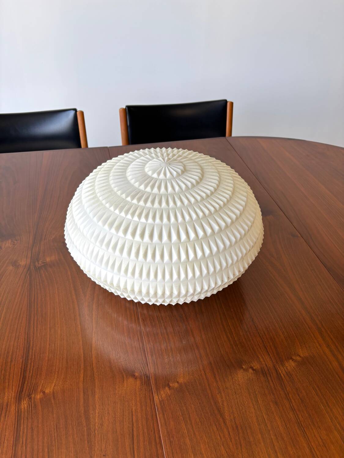 Pendant lamp / chandelier by designer Aloys Gangkofner for Erco