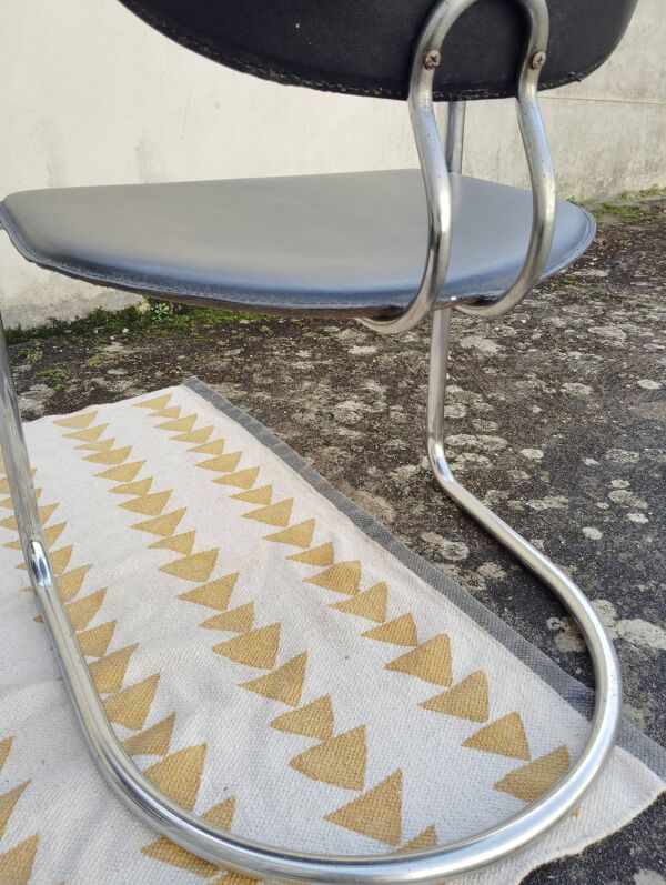 Chaise traineau tubulaire cuir metal vintage
