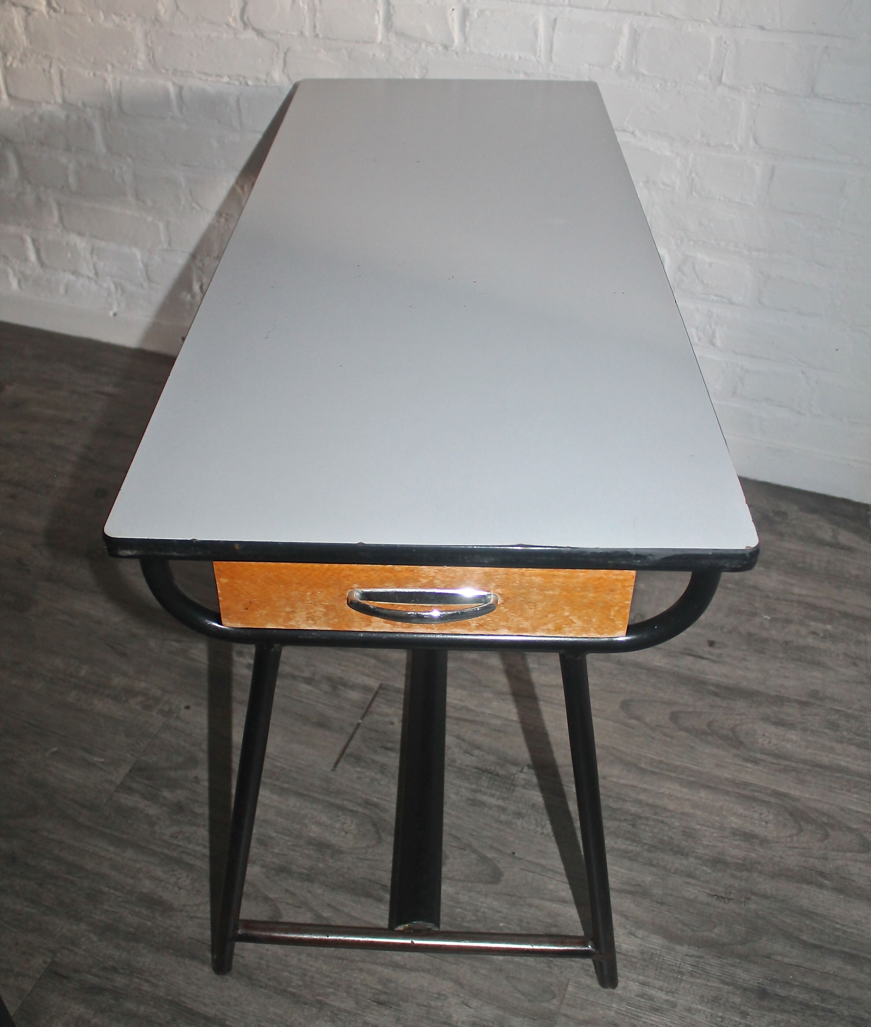 Old double desk with its vintage chair 50