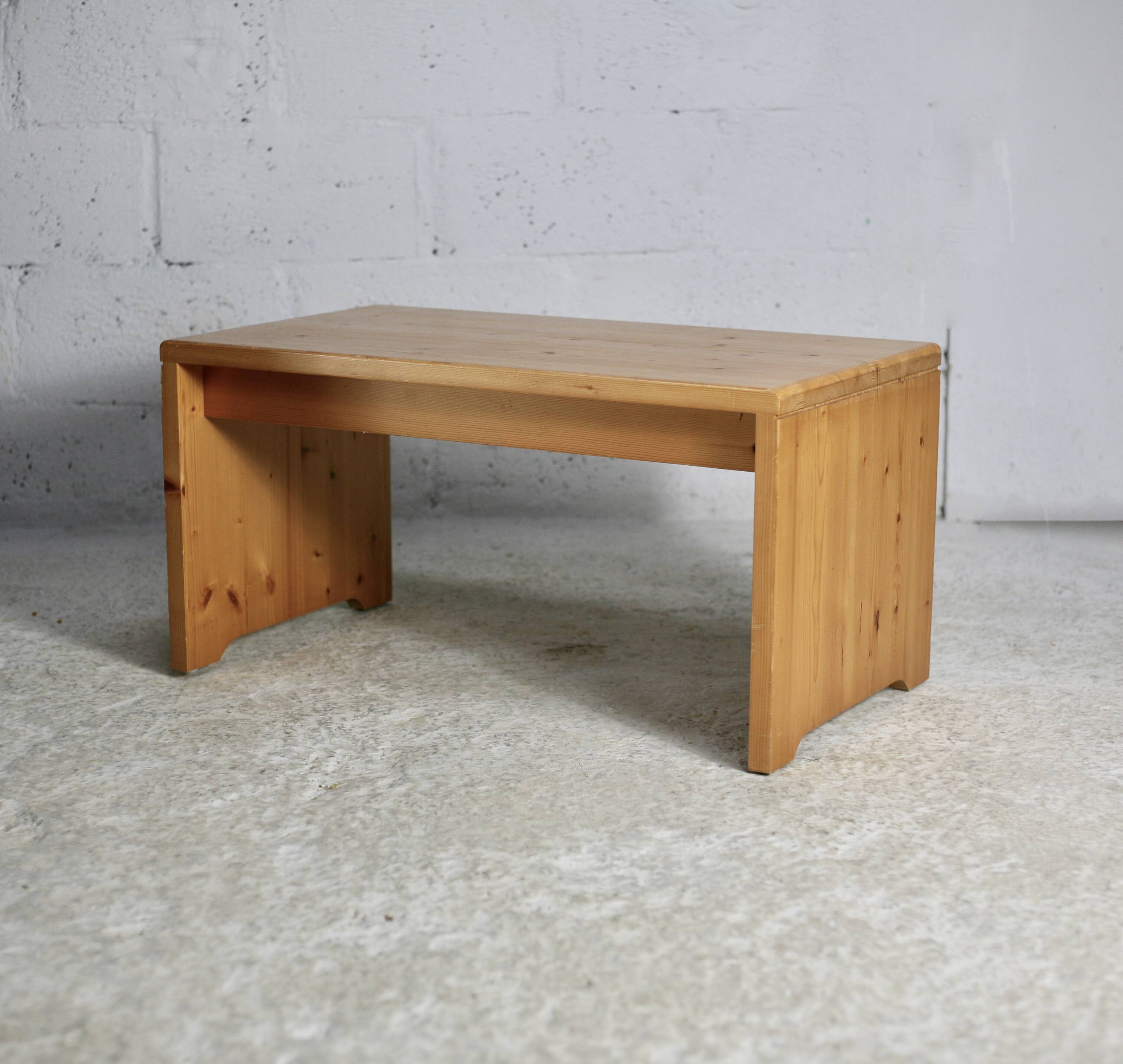 Charlotte Perriand (selection of) for Les Arcs, rare pine coffee table, France, circa 1960