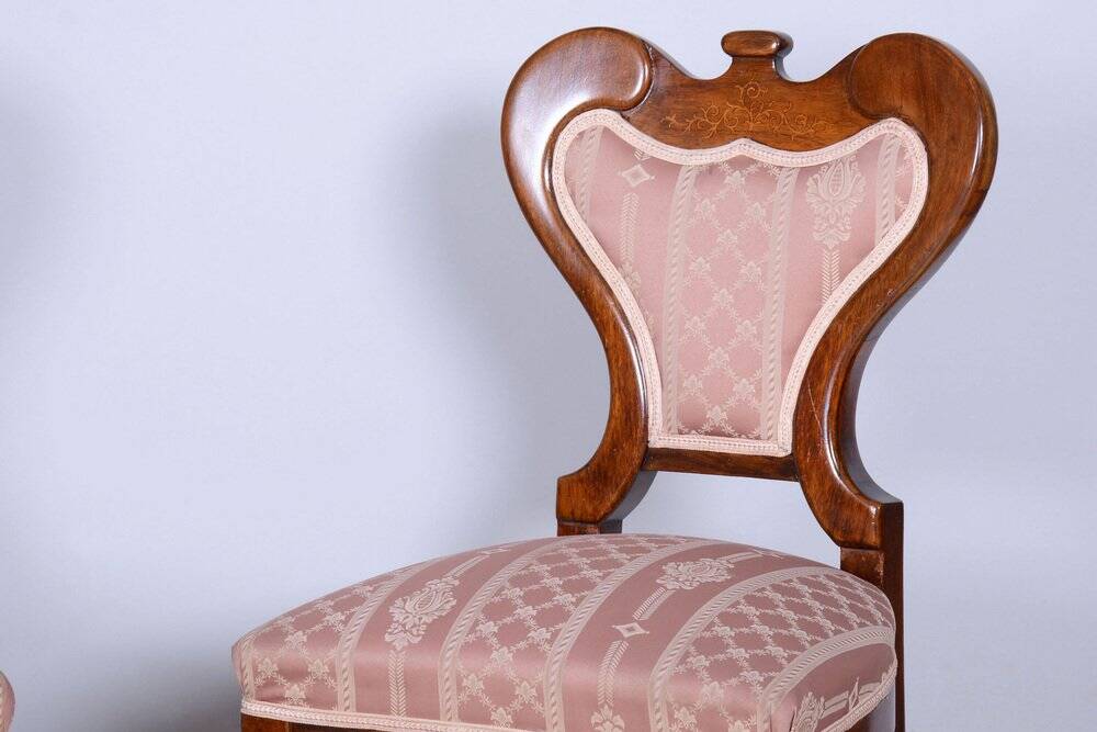 Biedermeier Oak Seating Set in Walnut, Austria, 1840s, Set of 5