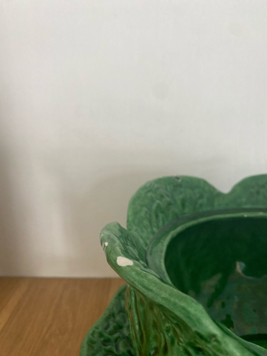 Slurry tureen and its tray