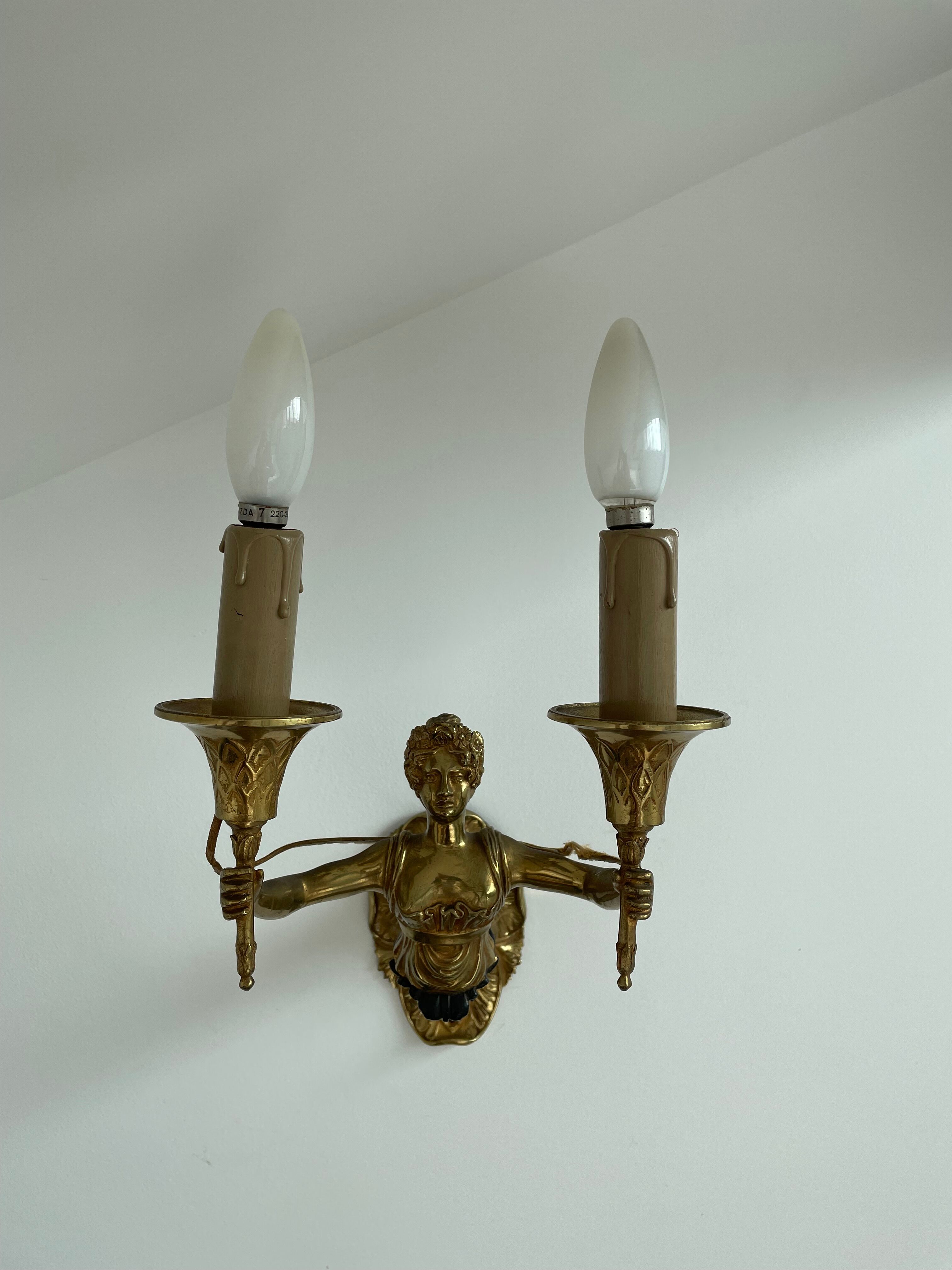 Wall lamp - patinated bronze - renowned décor - Empire style