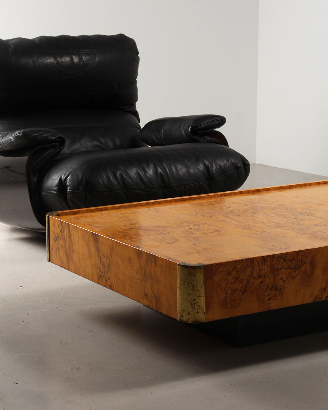 Coffee table in magnifying glass and brass