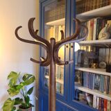 Baumann parrot coat rack