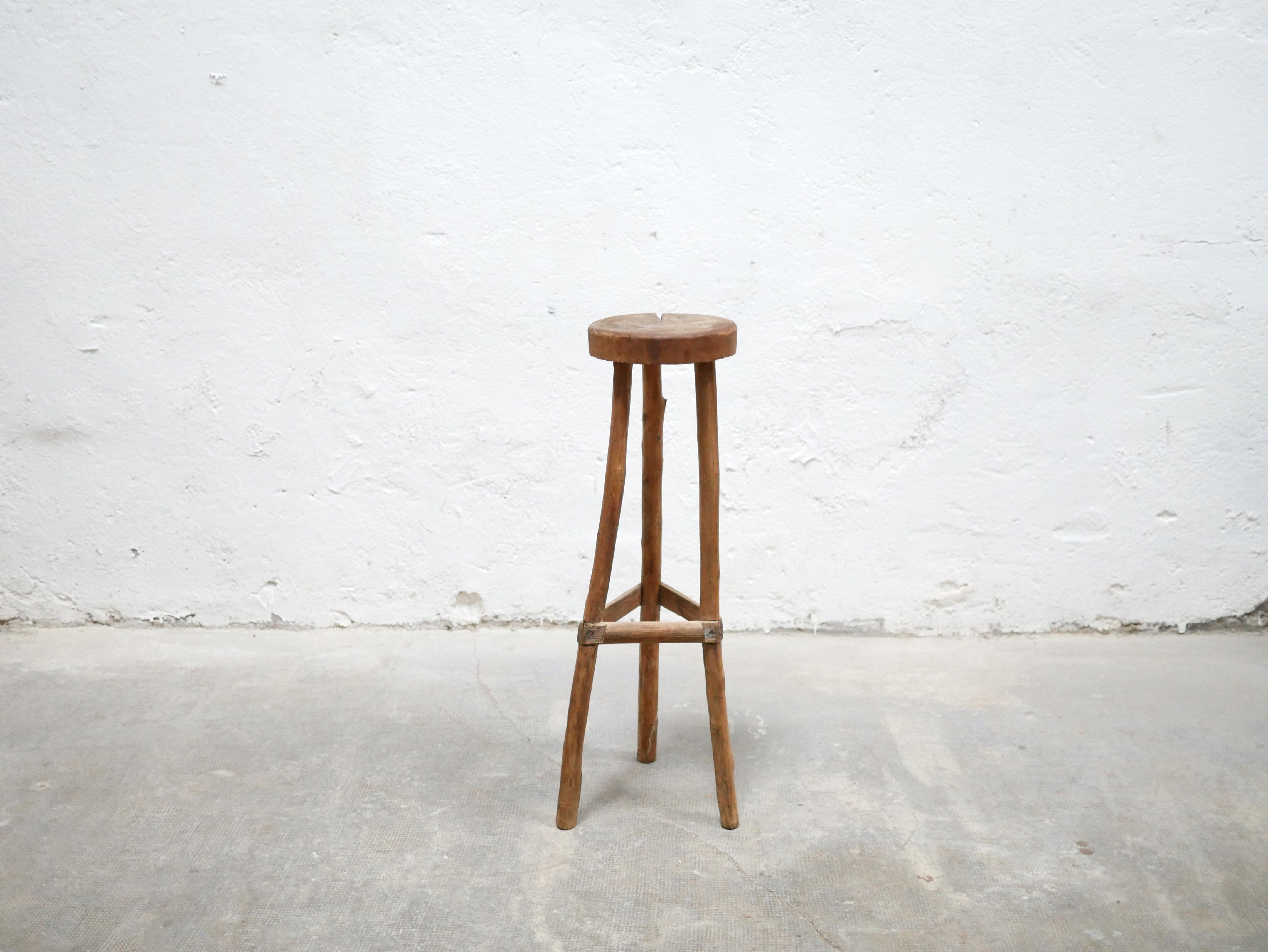 Wooden tripod brutalist harness