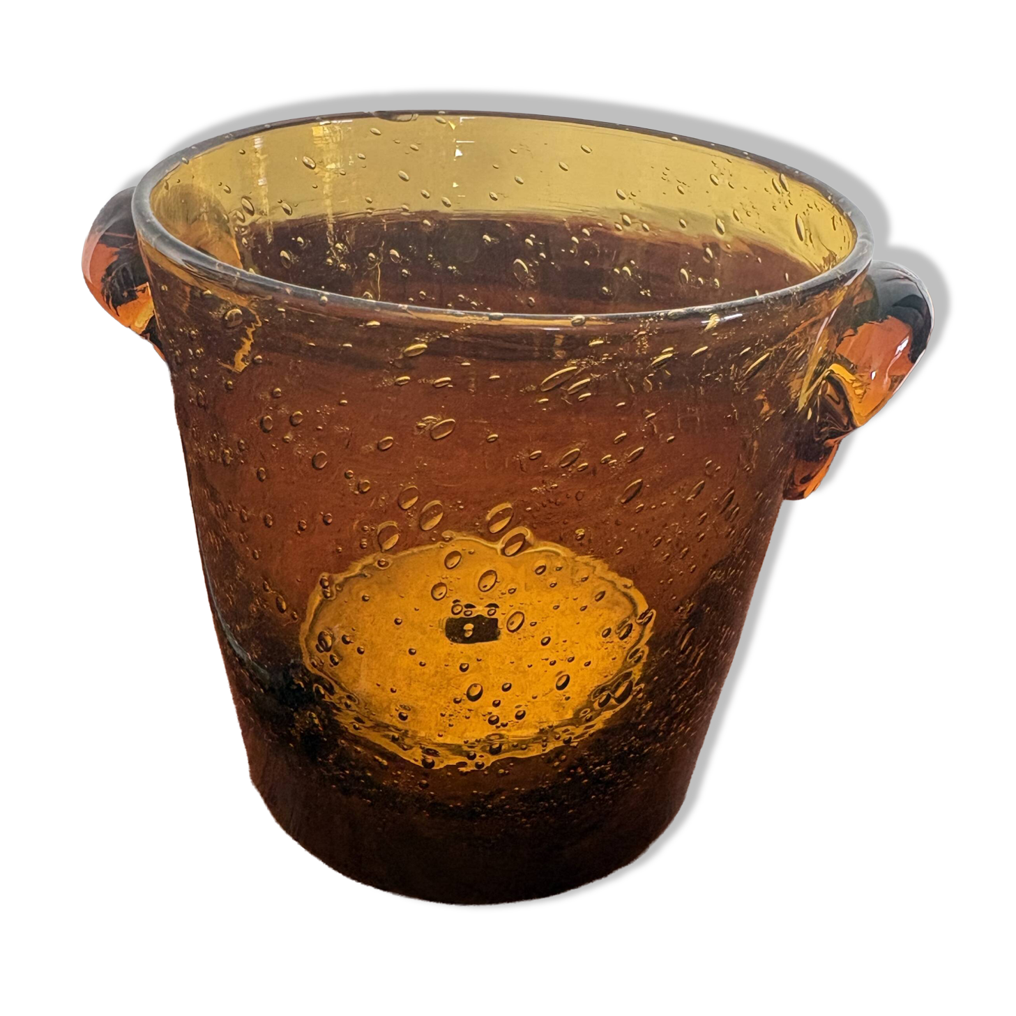 Amber bubble glass ice bucket signed Biot, with its tongs.