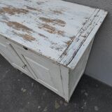 Ancien buffet en bois patiné