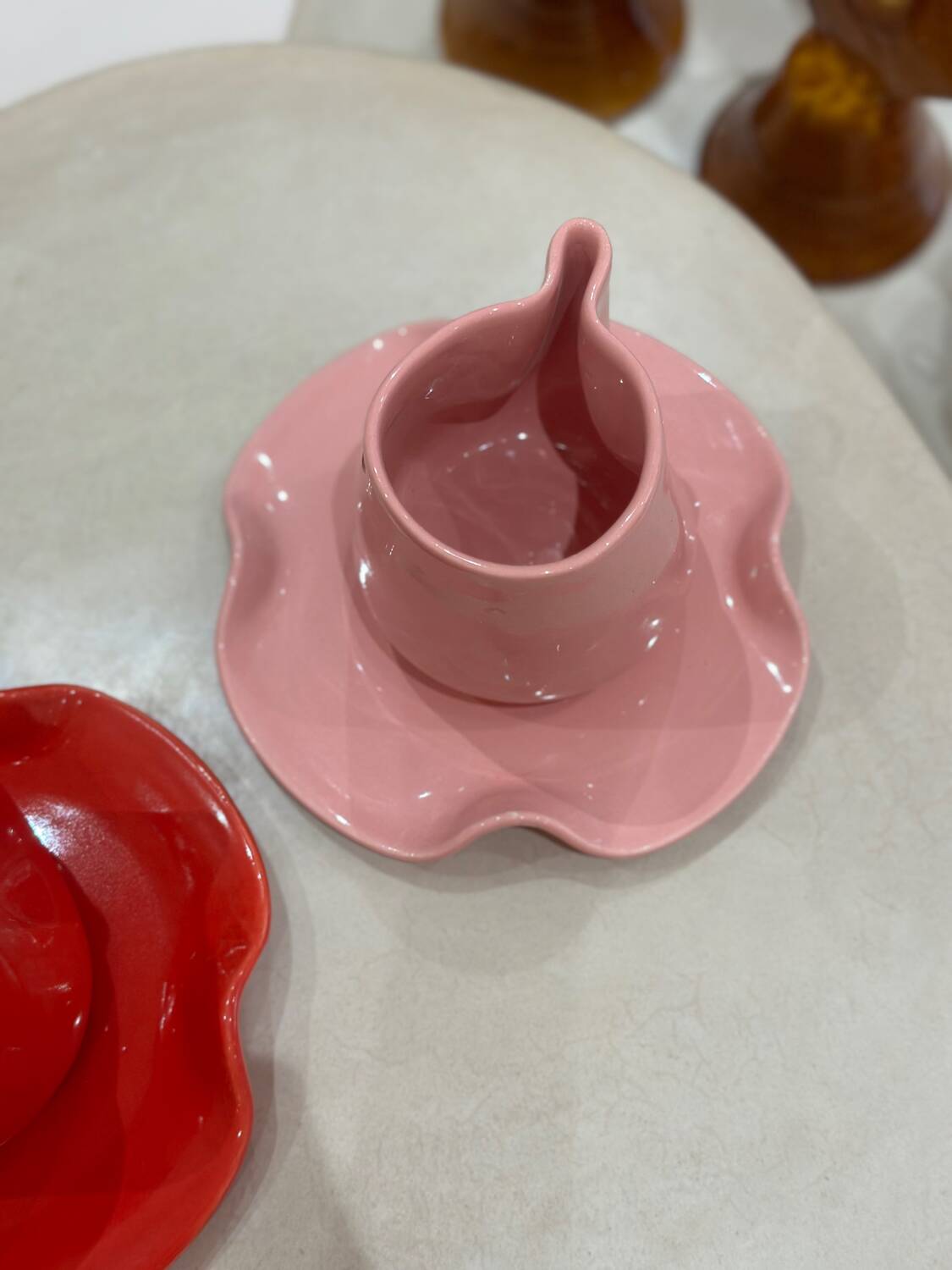 Set of ceramic artisan mugs with pink pop Barbapapa water lily design.