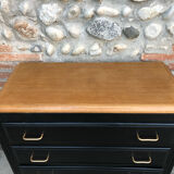 Vintage chest of drawers
