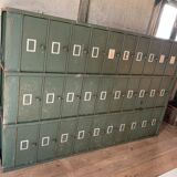 Metal industrial cabinet with 30 lockers