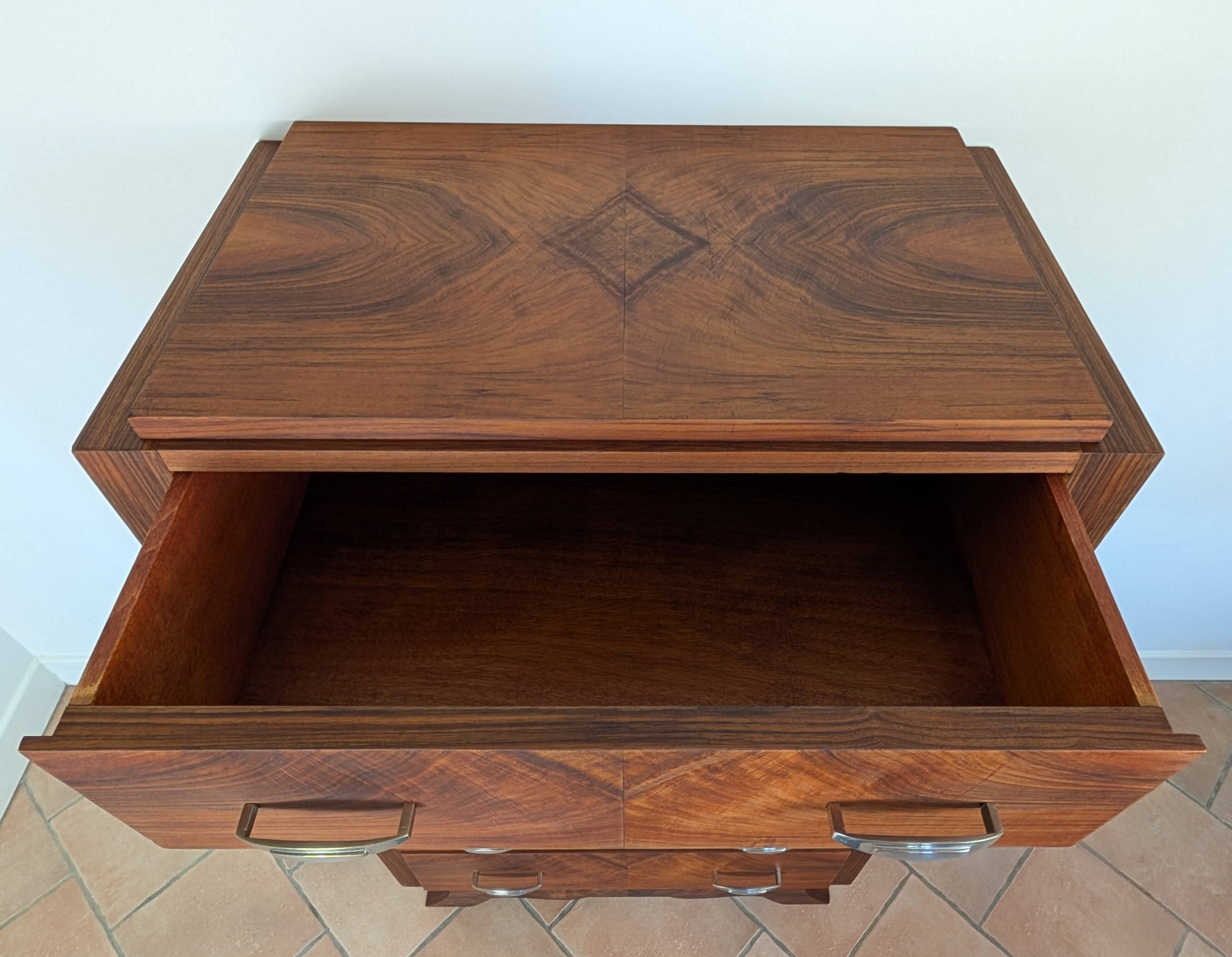 Commode, chiffonnier Art Déco