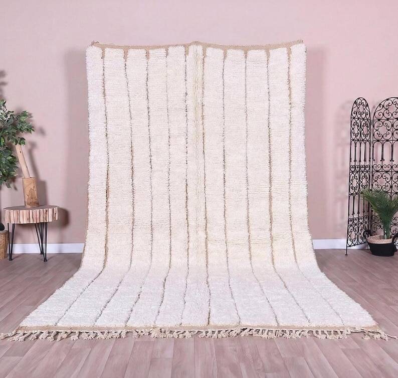 Tapis bérbere fait main traditionnelle taille 2/3 m