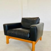 VINTAGE MID-CENTURY POUL M. VOLTHER  LEATHER AND OAK LOUNGE CHAIR 1960,s