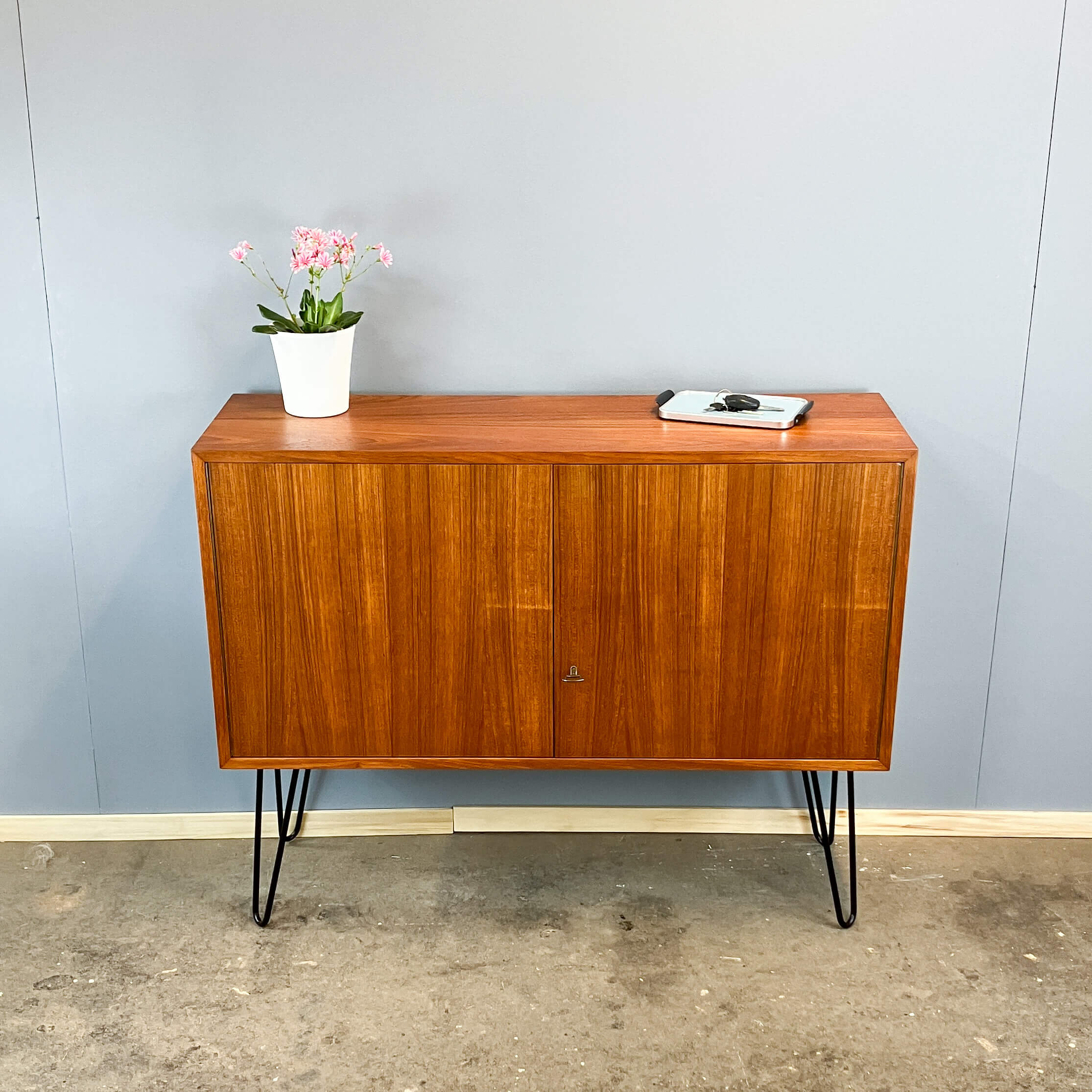 Small sideboard on hairpin legs, teak, 1960s